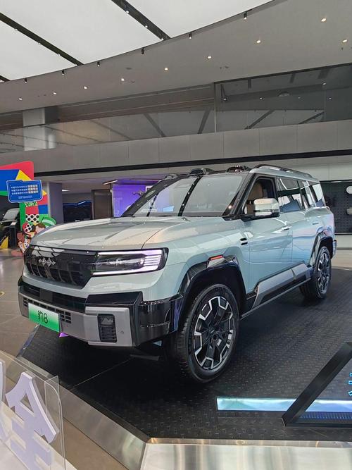 重庆荣昌区嘉顺泽企业管理咨询比亚迪方程豹硬派越野的爆款，英菲尼迪35周年与你共成长